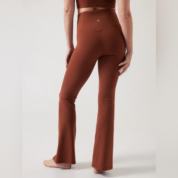 Athleta Elation Split Flare Pant in Ancient Mahogany M - Picture 3 of 6